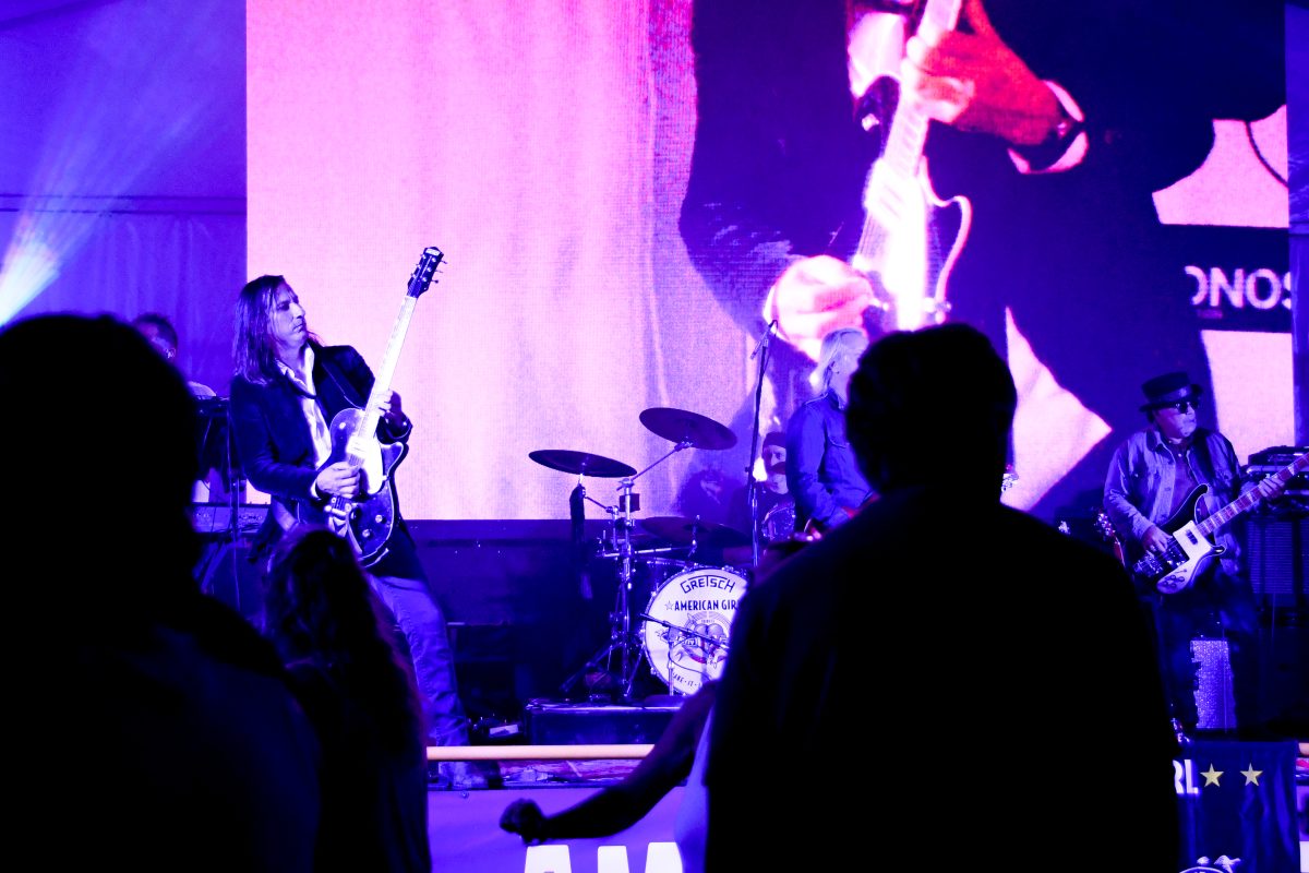 Live Band